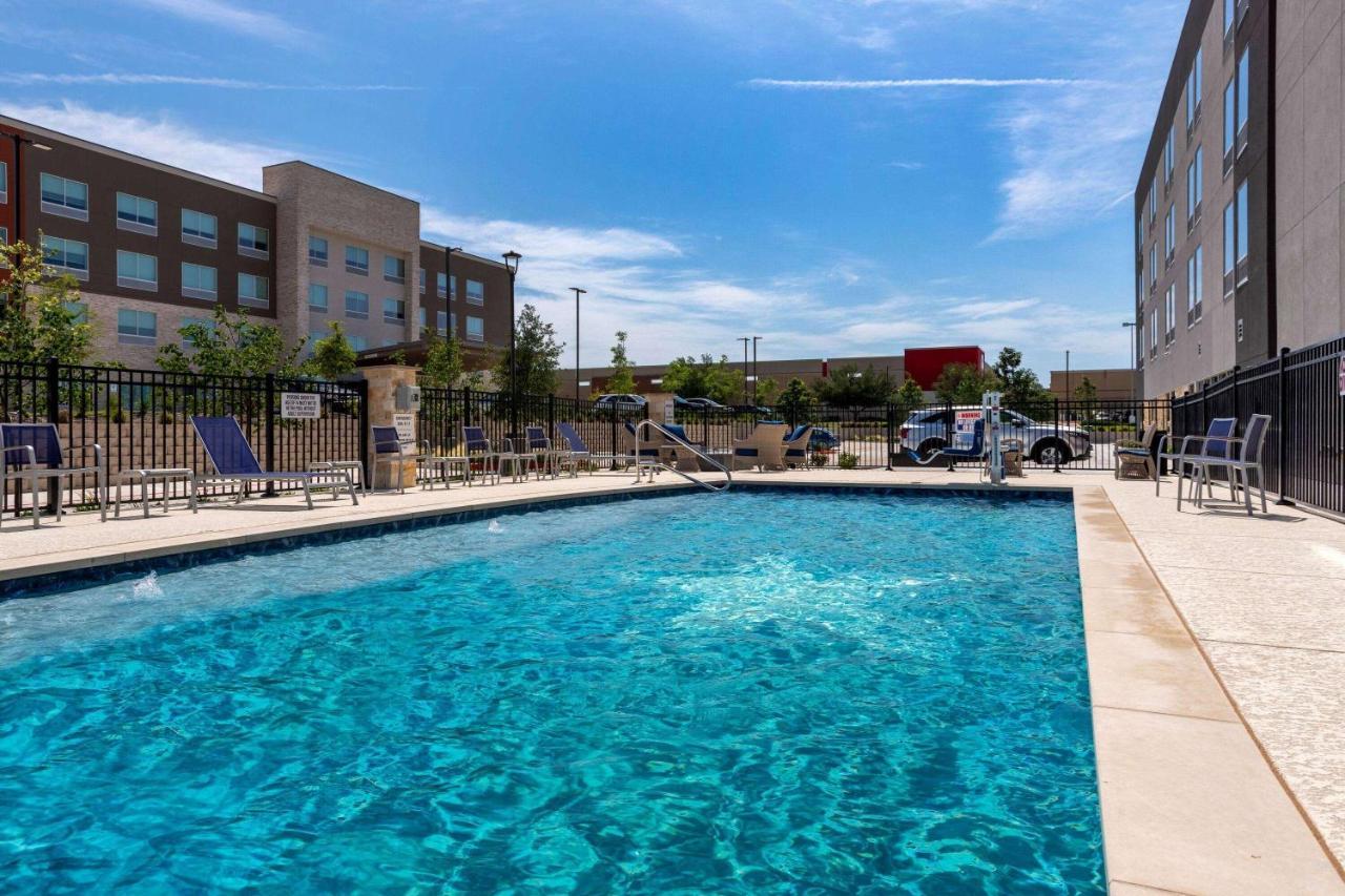 La Quinta Inn&Suites by Wyndham Pflugerville Extérieur photo