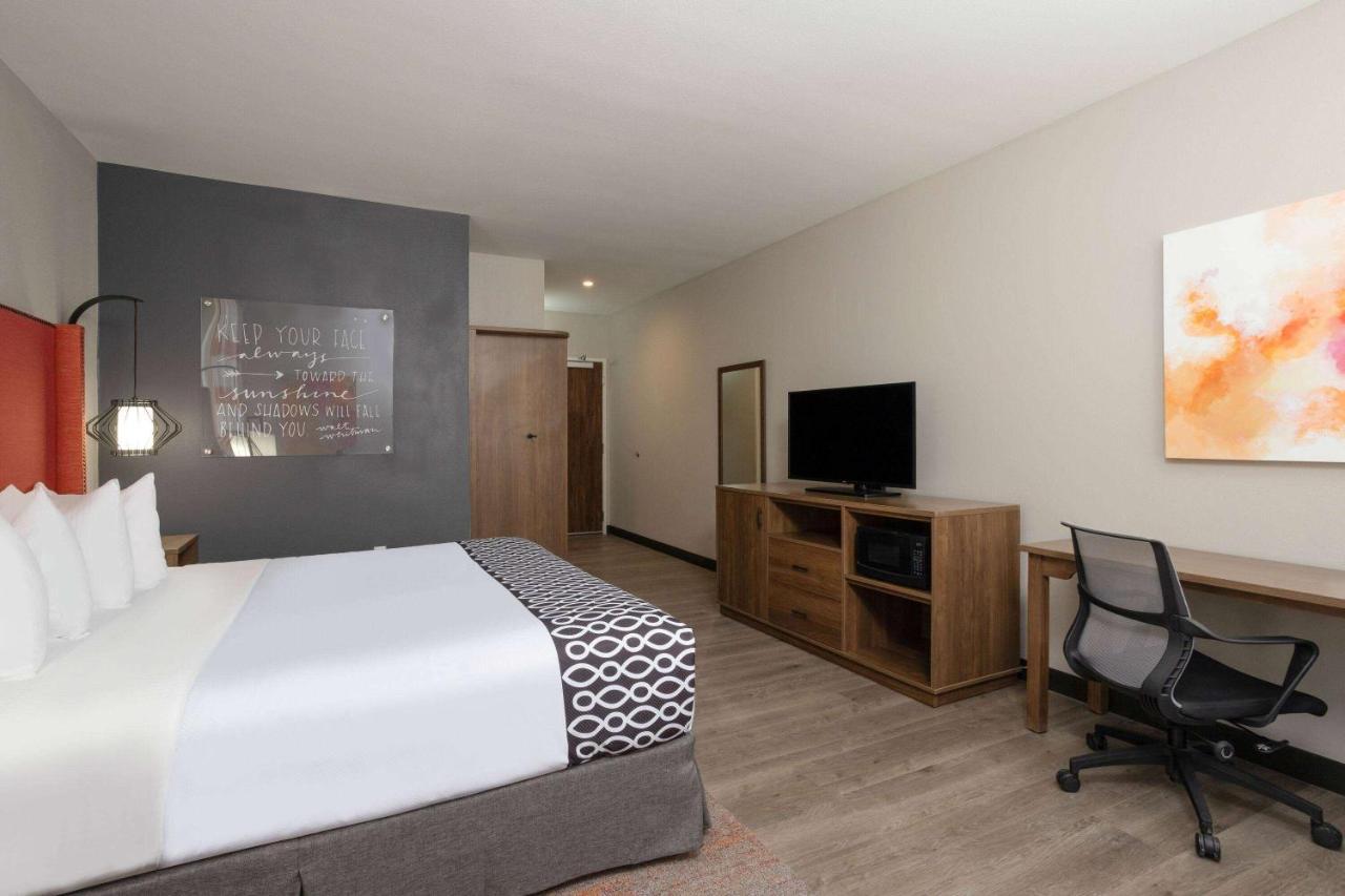 La Quinta Inn&Suites by Wyndham Pflugerville Extérieur photo