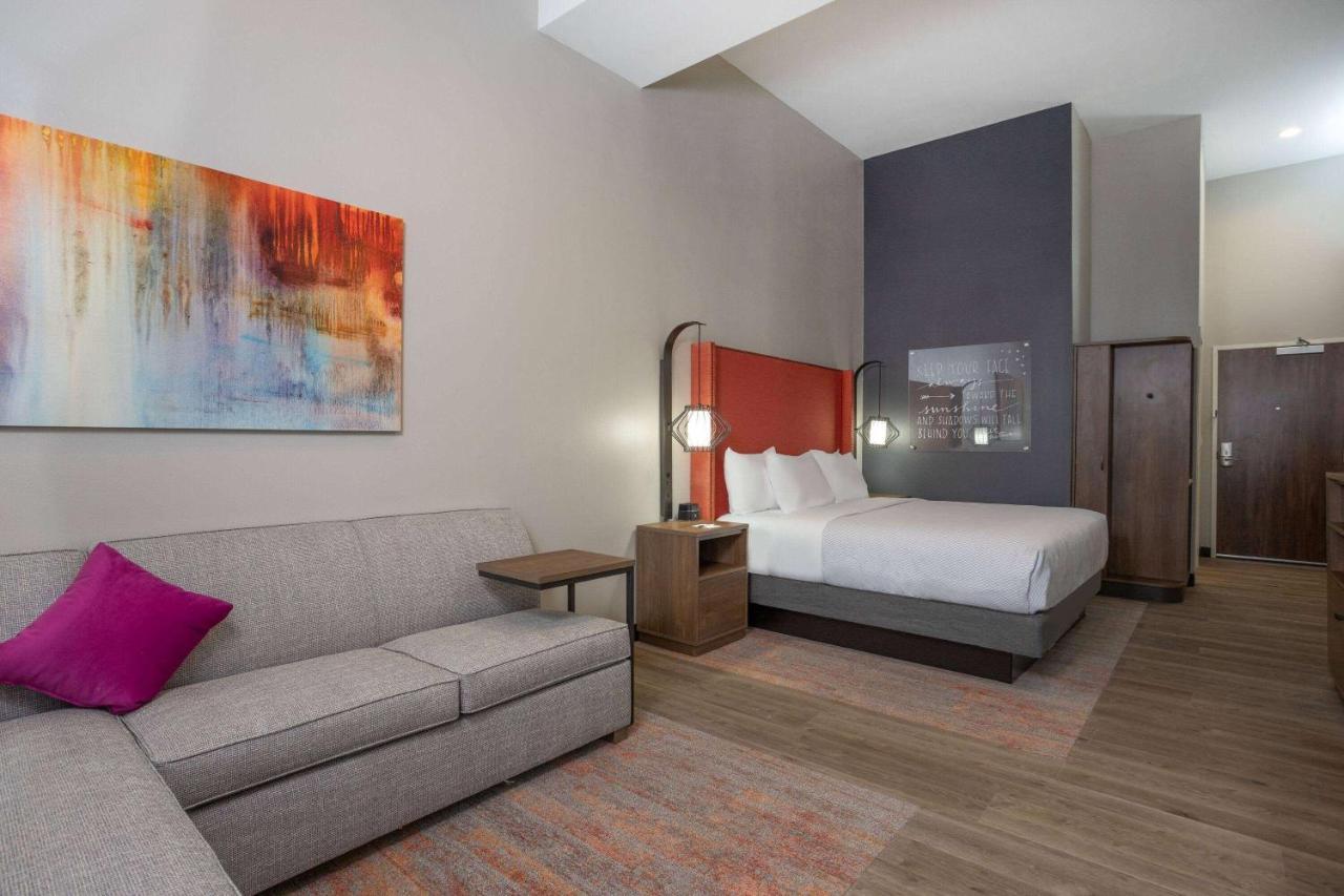 La Quinta Inn&Suites by Wyndham Pflugerville Extérieur photo