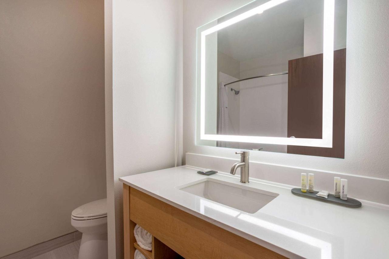 La Quinta Inn&Suites by Wyndham Pflugerville Extérieur photo